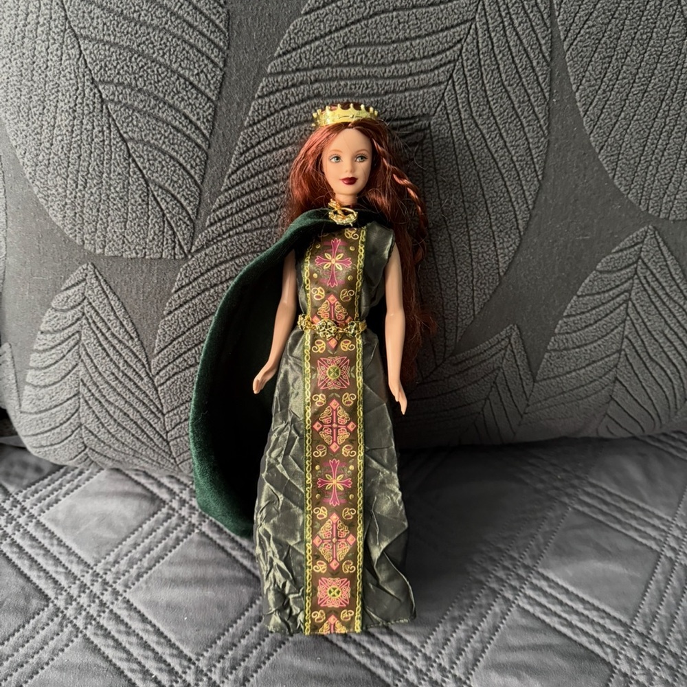 Dolls of the World Princess of Ireland doll